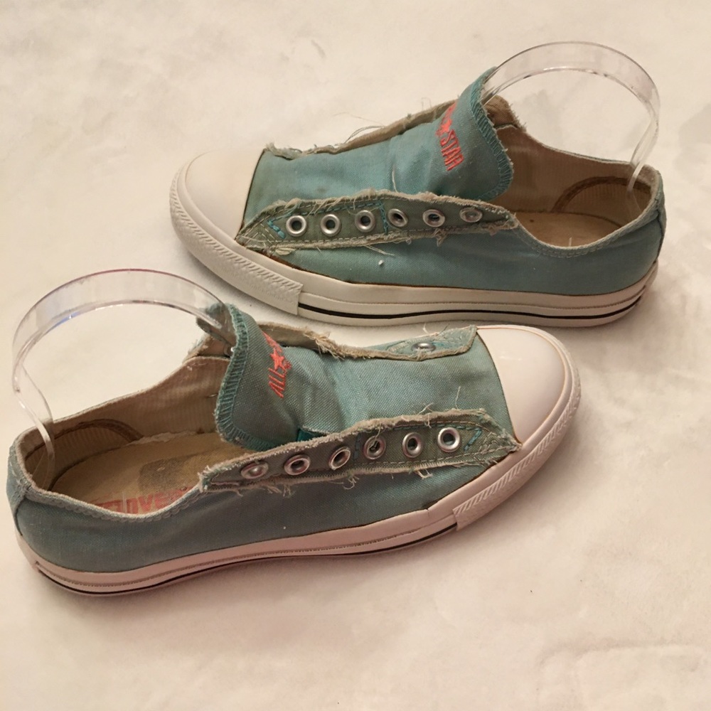 Converse women’s slip on sneakers